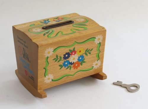 Vintage holz spardose - holz, wiege