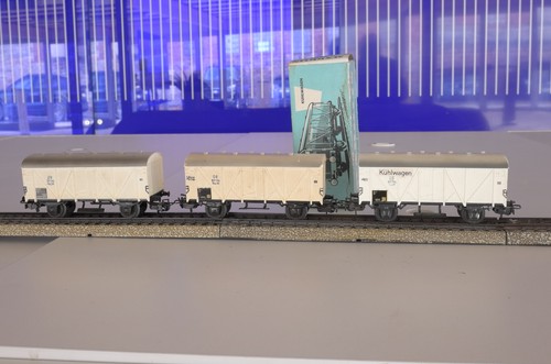 Märklin stückgutwagen und - 2,